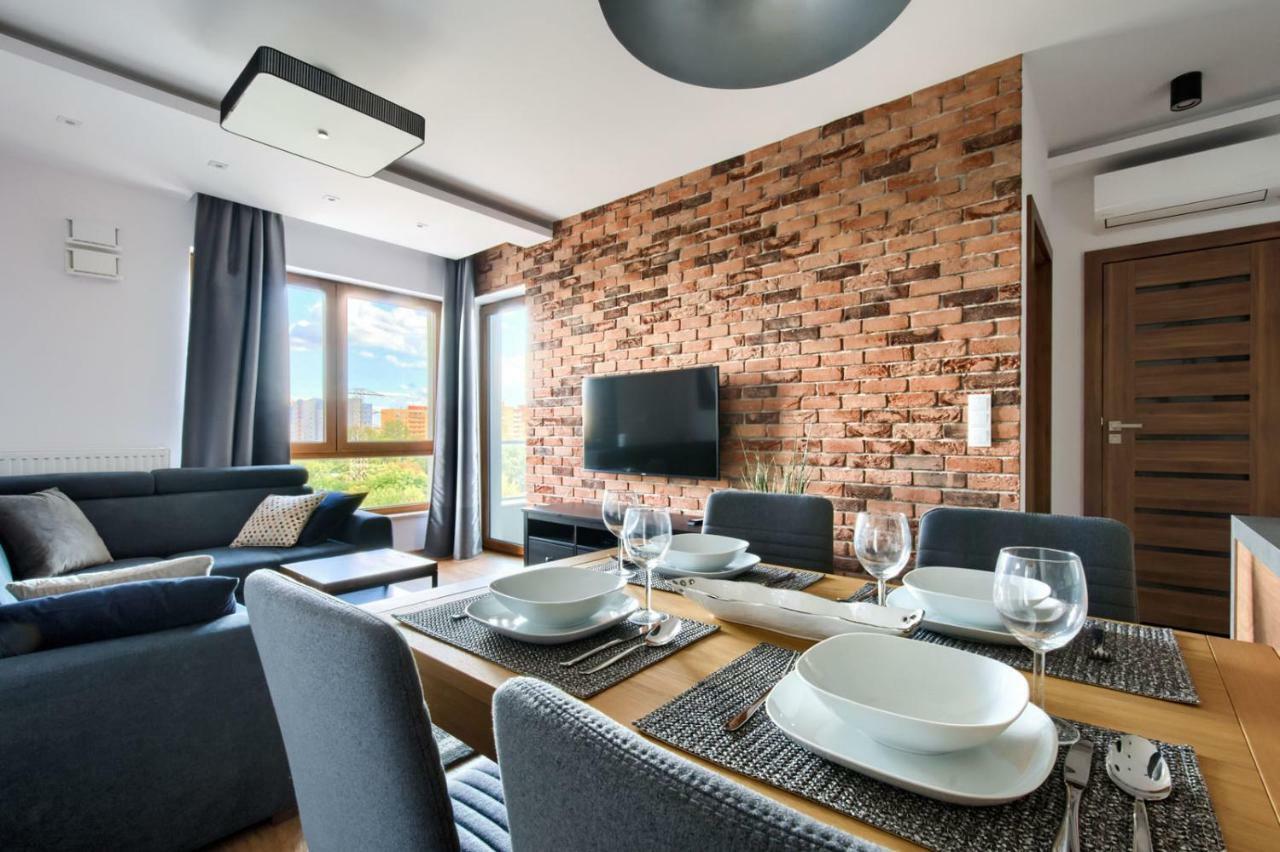 Cinema Apartment - Warsawa Bagian luar foto