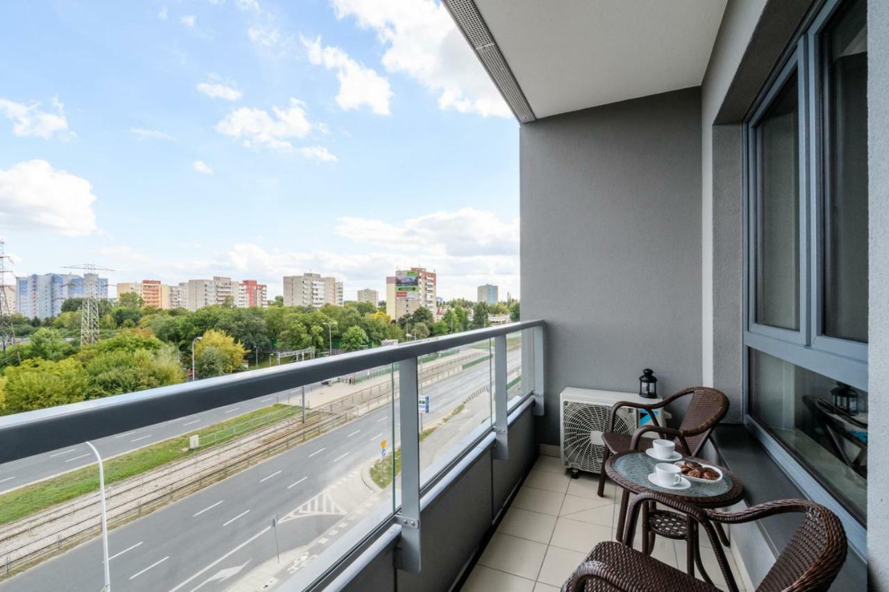 Cinema Apartment - Warsawa Bagian luar foto