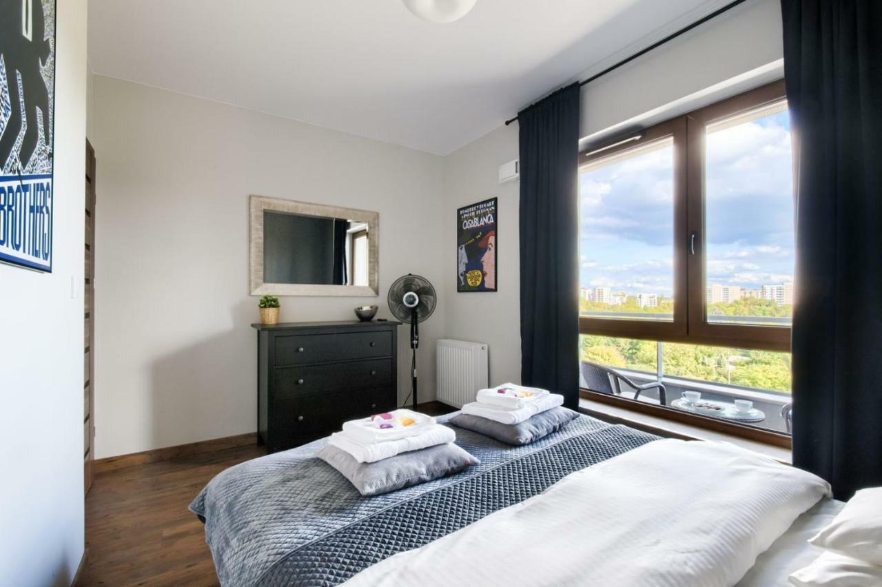 Cinema Apartment - Warsawa Bagian luar foto