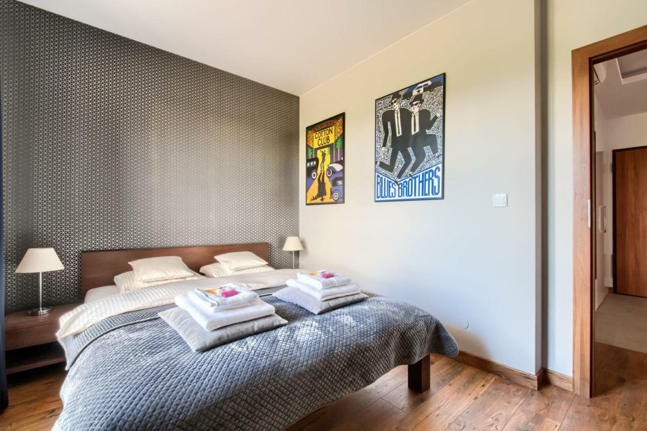 Cinema Apartment - Warsawa Bagian luar foto