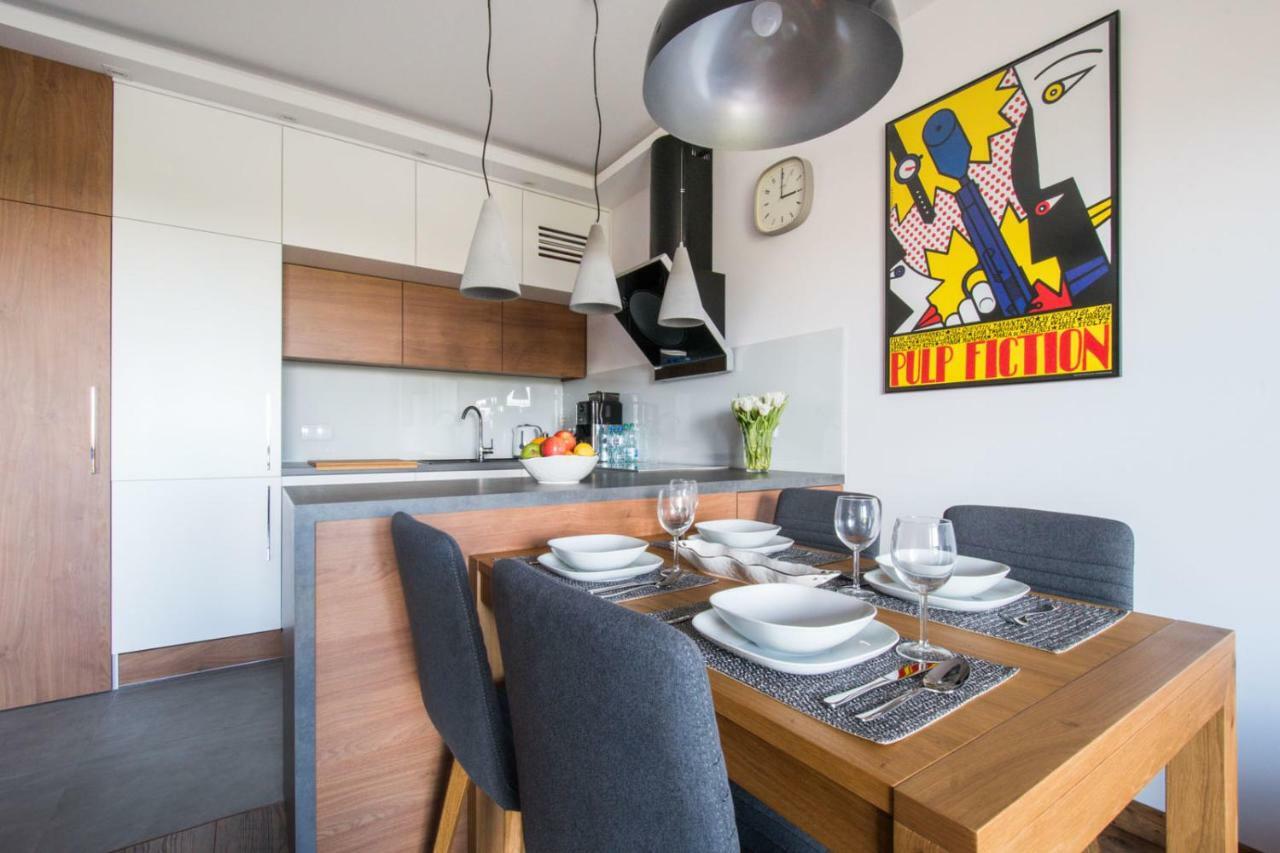 Cinema Apartment - Warsawa Bagian luar foto